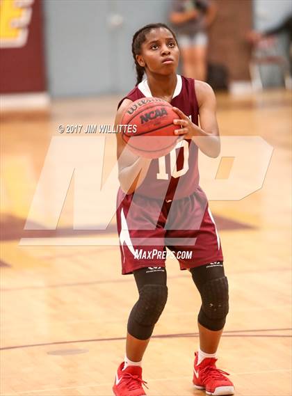 Thumbnail 3 in Mountain Pointe vs. Hamilton (Thanksgiving Holiday Classic)  photogallery.