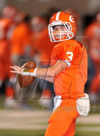 Thumbnail 3 in Celina vs. Krum (UIL 3A Division 2 Bi-District Playoff) photogallery.