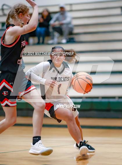 Thumbnail 3 in Winter Park vs. Forsyth Central (Sandestin Christmas Classic) photogallery.