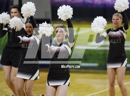 Thumbnail 1 in Riverdale Ridge CHSAA Spirit Poms photogallery.