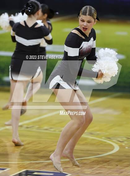 Thumbnail 2 in Riverdale Ridge CHSAA Spirit Poms photogallery.