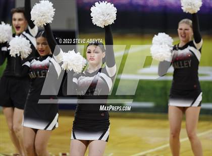 Thumbnail 3 in Riverdale Ridge CHSAA Spirit Poms photogallery.