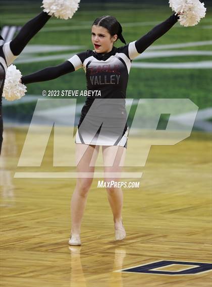 Thumbnail 2 in Riverdale Ridge CHSAA Spirit Poms photogallery.