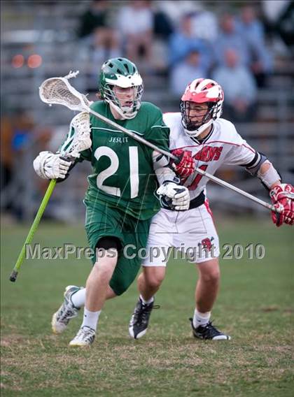 Thumbnail 2 in Strake Jesuit @ St. John's photogallery.