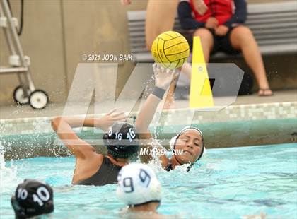 Thumbnail 2 in Clovis North vs Granite Bay (Julian Szmidt Memorial Tournament) photogallery.