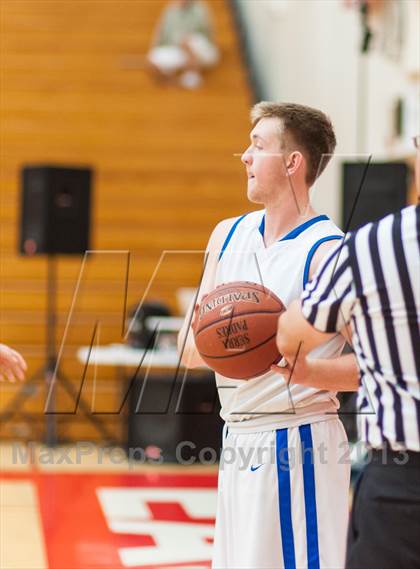 Thumbnail 1 in St. Mary's vs. Serra (Catholic School Winter Classic) photogallery.