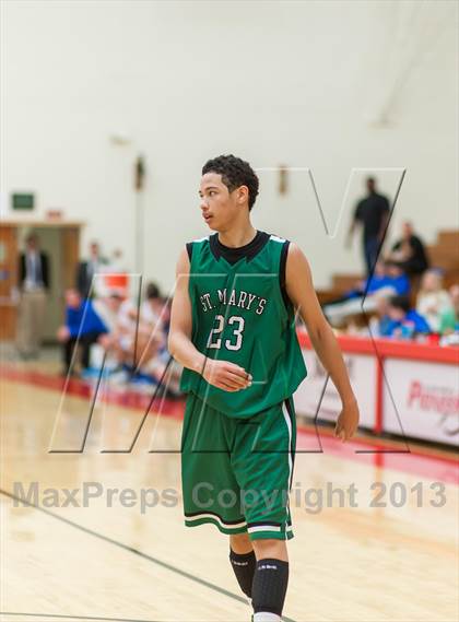 Thumbnail 2 in St. Mary's vs. Serra (Catholic School Winter Classic) photogallery.