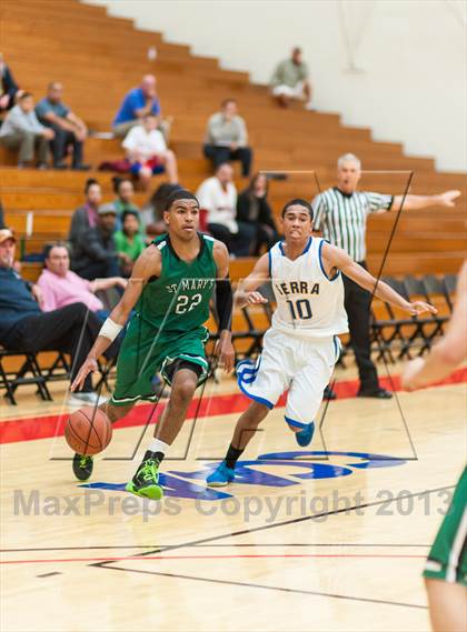 Thumbnail 1 in St. Mary's vs. Serra (Catholic School Winter Classic) photogallery.