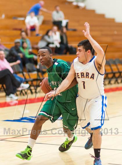 Thumbnail 2 in St. Mary's vs. Serra (Catholic School Winter Classic) photogallery.