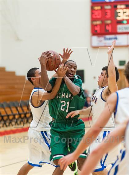 Thumbnail 3 in St. Mary's vs. Serra (Catholic School Winter Classic) photogallery.