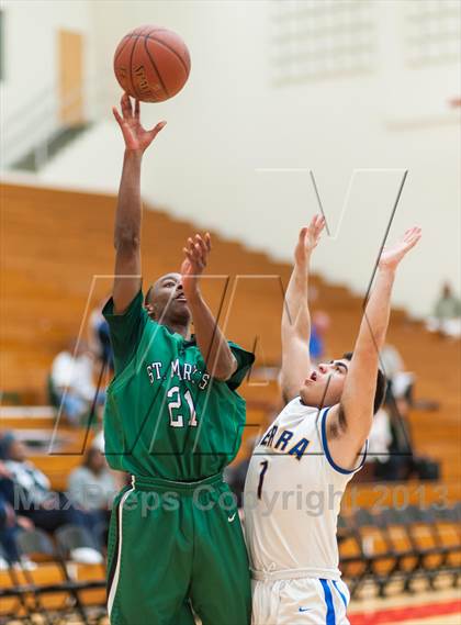 Thumbnail 1 in St. Mary's vs. Serra (Catholic School Winter Classic) photogallery.