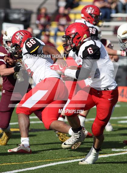 Thumbnail 2 in Hoxie vs St. Paul (KSHSAA 8M D1 Final) photogallery.