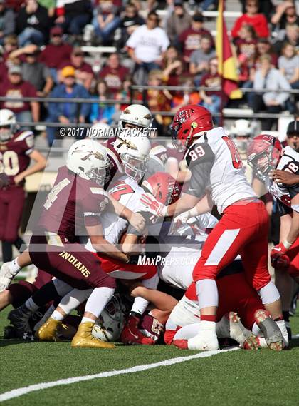 Thumbnail 3 in Hoxie vs St. Paul (KSHSAA 8M D1 Final) photogallery.