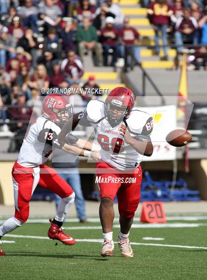 Thumbnail 3 in Hoxie vs St. Paul (KSHSAA 8M D1 Final) photogallery.