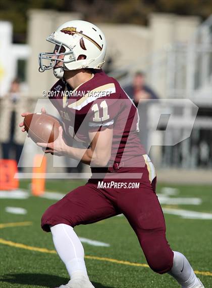 Thumbnail 1 in Hoxie vs St. Paul (KSHSAA 8M D1 Final) photogallery.