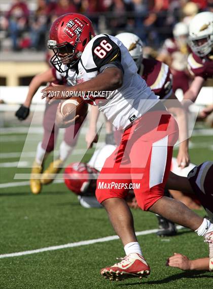 Thumbnail 3 in Hoxie vs St. Paul (KSHSAA 8M D1 Final) photogallery.