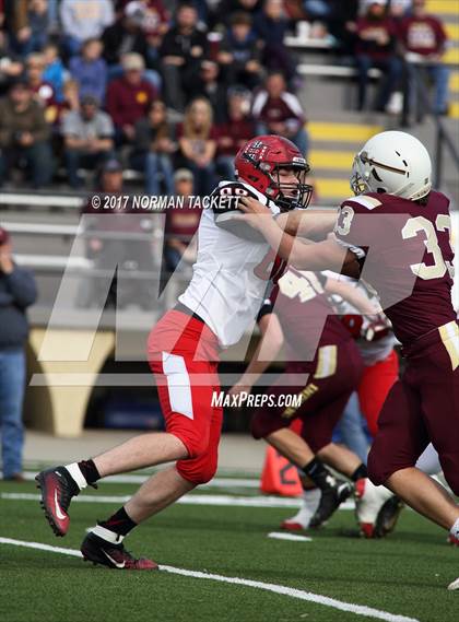 Thumbnail 3 in Hoxie vs St. Paul (KSHSAA 8M D1 Final) photogallery.