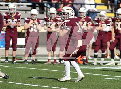 Thumbnail 2 in Hoxie vs St. Paul (KSHSAA 8M D1 Final) photogallery.