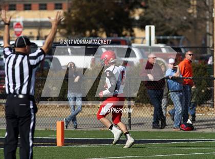 Thumbnail 3 in Hoxie vs St. Paul (KSHSAA 8M D1 Final) photogallery.