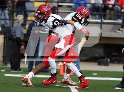 Thumbnail 3 in Hoxie vs St. Paul (KSHSAA 8M D1 Final) photogallery.