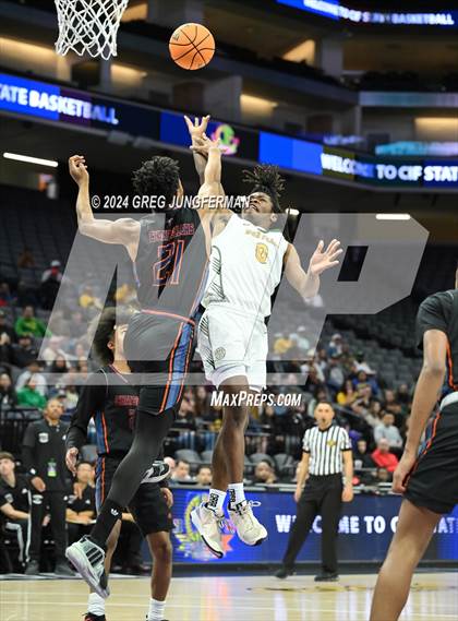 Thumbnail 3 in Chatsworth @ Monterey (CIF State D4 Final) photogallery.