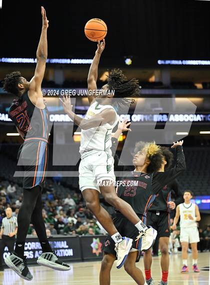 Thumbnail 3 in Chatsworth @ Monterey (CIF State D4 Final) photogallery.