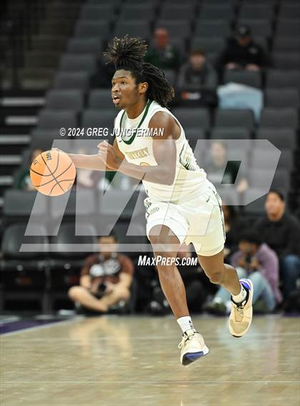 Thumbnail 2 in Chatsworth @ Monterey (CIF State D4 Final) photogallery.