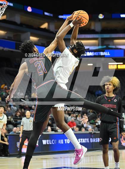 Thumbnail 2 in Chatsworth @ Monterey (CIF State D4 Final) photogallery.
