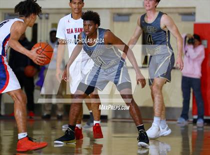 Thumbnail 2 in Bishop Montgomery vs. Redondo Union (Ryse Williams Pac Shores Tournament) photogallery.