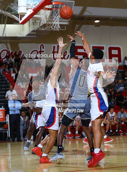 Thumbnail 1 in Bishop Montgomery vs. Redondo Union (Ryse Williams Pac Shores Tournament) photogallery.