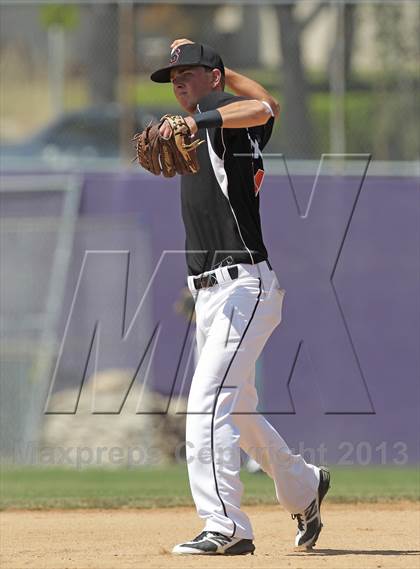Thumbnail 1 in Rio Mesa @ Hoover photogallery.