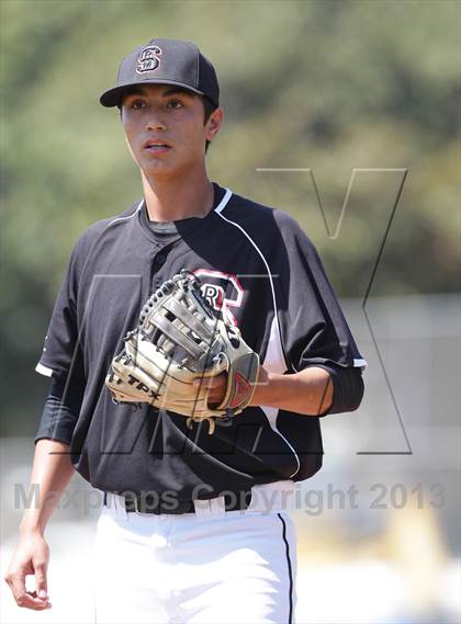 Thumbnail 3 in Rio Mesa @ Hoover photogallery.