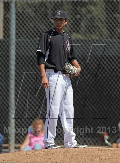 Thumbnail 1 in Rio Mesa @ Hoover photogallery.