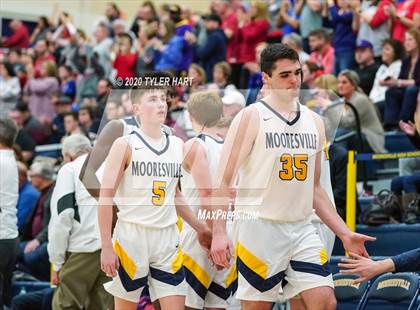 Thumbnail 3 in Mooresville vs. Plainfield (IHSAA 4A Sectional Semifinal) photogallery.