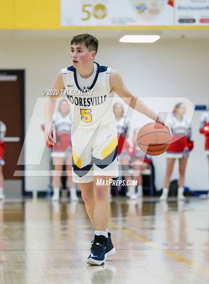 Thumbnail 2 in Mooresville vs. Plainfield (IHSAA 4A Sectional Semifinal) photogallery.