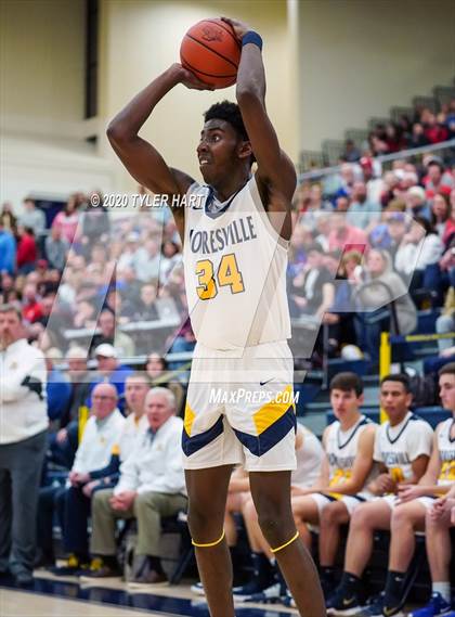 Thumbnail 1 in Mooresville vs. Plainfield (IHSAA 4A Sectional Semifinal) photogallery.