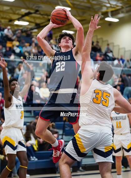 Thumbnail 1 in Mooresville vs. Plainfield (IHSAA 4A Sectional Semifinal) photogallery.