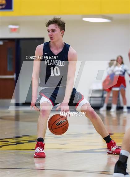 Thumbnail 1 in Mooresville vs. Plainfield (IHSAA 4A Sectional Semifinal) photogallery.
