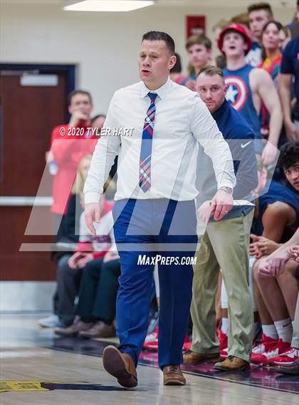 Thumbnail 2 in Mooresville vs. Plainfield (IHSAA 4A Sectional Semifinal) photogallery.