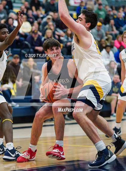 Thumbnail 3 in Mooresville vs. Plainfield (IHSAA 4A Sectional Semifinal) photogallery.