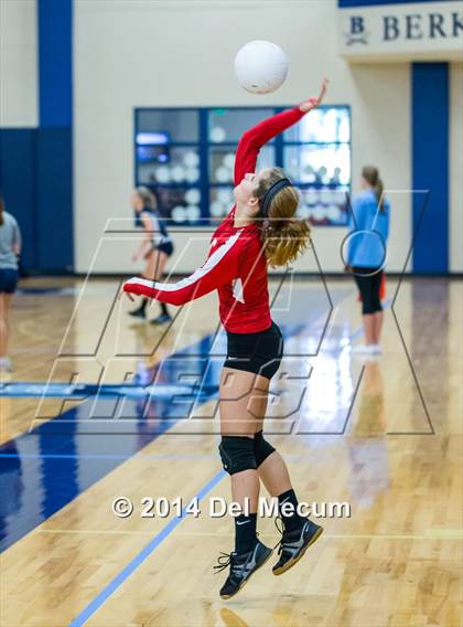 Thumbnail 2 in Clearwater Central Catholic vs. Northside Christian (Berkeley JV Tournament) photogallery.