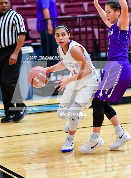 Thumbnail 1 in Weslaco vs Edinburg (NEISD Invitational) photogallery.