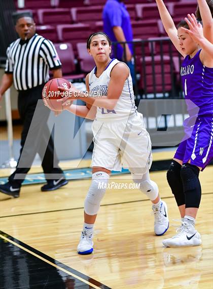 Thumbnail 3 in Weslaco vs Edinburg (NEISD Invitational) photogallery.