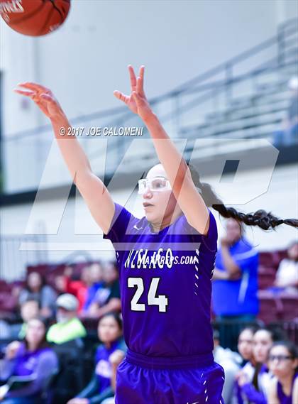 Thumbnail 3 in Weslaco vs Edinburg (NEISD Invitational) photogallery.