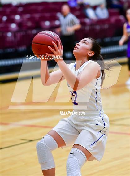 Thumbnail 3 in Weslaco vs Edinburg (NEISD Invitational) photogallery.