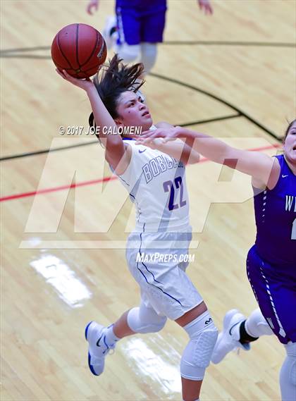 Thumbnail 1 in Weslaco vs Edinburg (NEISD Invitational) photogallery.