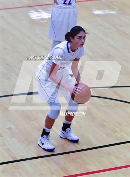 Thumbnail 3 in Weslaco vs Edinburg (NEISD Invitational) photogallery.