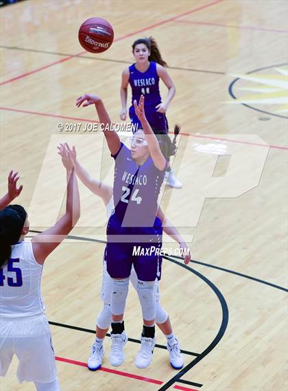 Thumbnail 2 in Weslaco vs Edinburg (NEISD Invitational) photogallery.