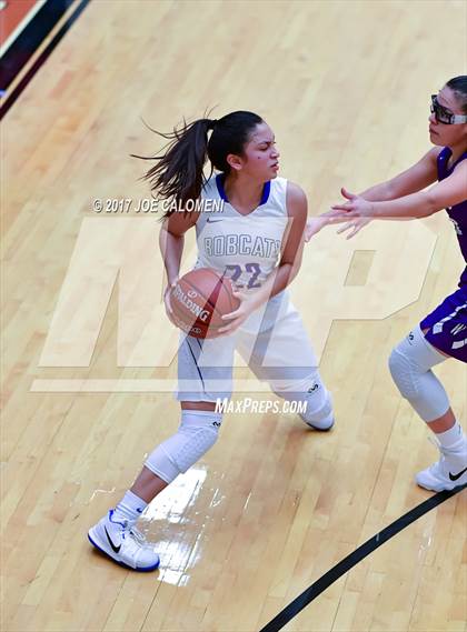 Thumbnail 3 in Weslaco vs Edinburg (NEISD Invitational) photogallery.