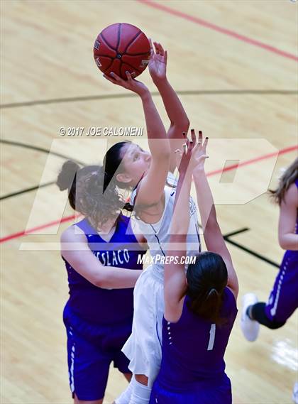Thumbnail 2 in Weslaco vs Edinburg (NEISD Invitational) photogallery.